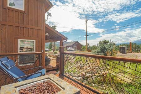 Cabin~Views~Heart Of Town~W&D~Fireplace~Kitchen Woodland Park Εξωτερικό φωτογραφία