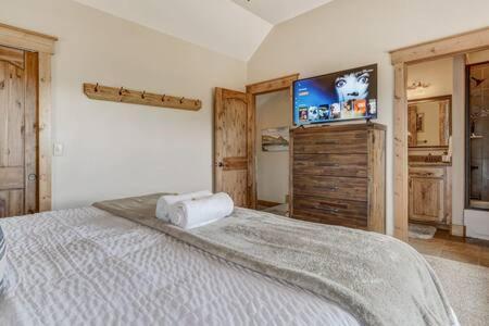Cabin~Views~Heart Of Town~W&D~Fireplace~Kitchen Woodland Park Εξωτερικό φωτογραφία